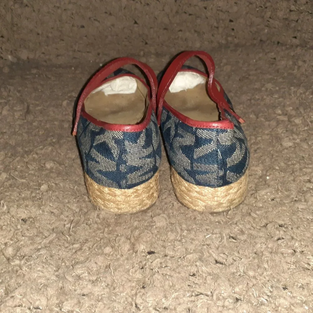 MICHAEL KORS-Signature Blue Denim w/Red Leather Accent-Mary Janes-Sz6-Excellent